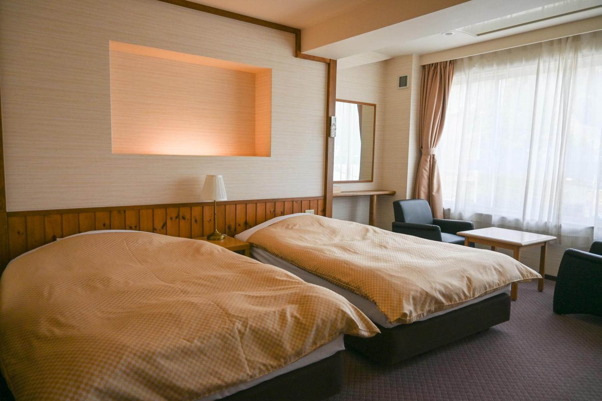 Hotel Goryukan Hakuba Exterior photo